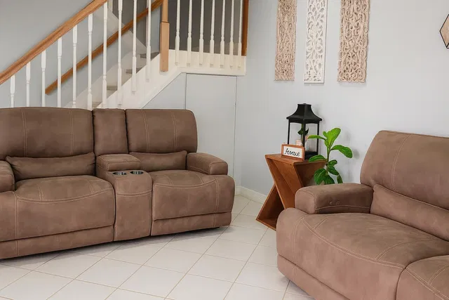 Unit C photo 11