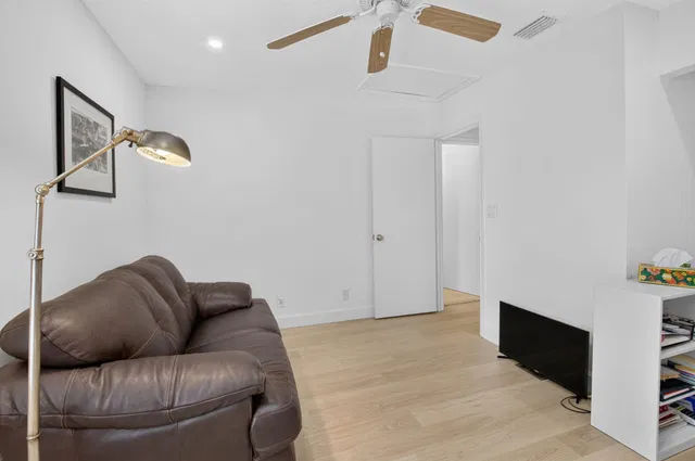 Residence photo 41