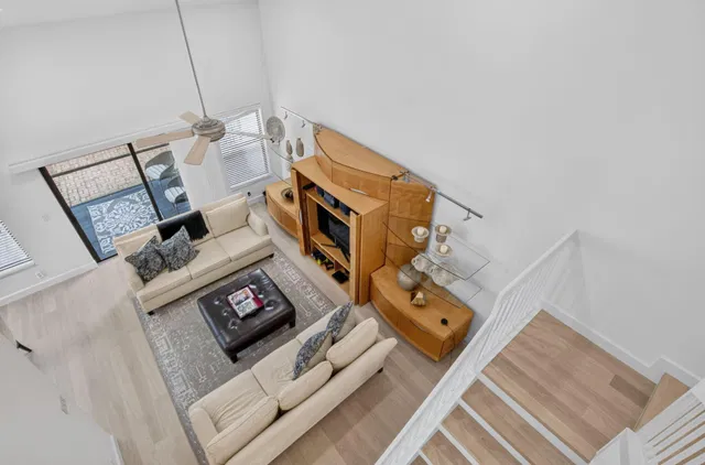 Residence photo 42