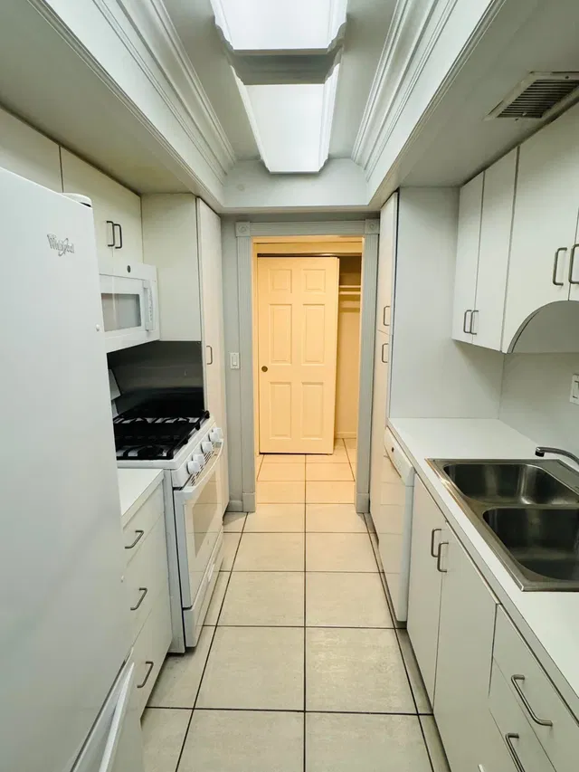 Downtown West Palm Beach Unit 112F photo 17