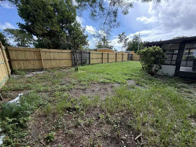  Residence photo 26