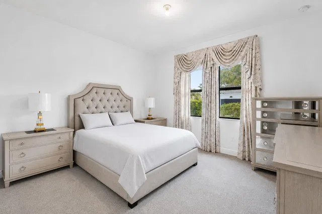  Residence photo 24