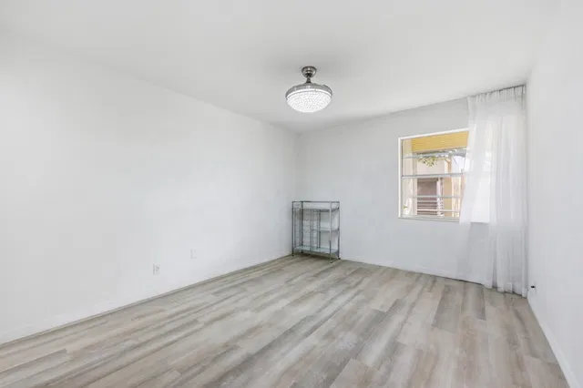 Residence photo 20