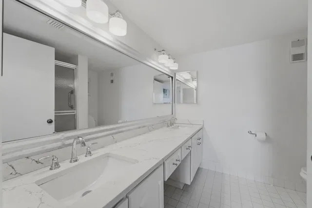  Unit 209 photo 13