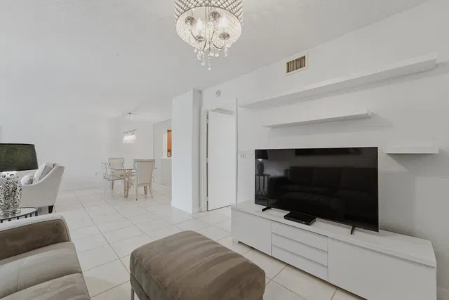  Unit 209 photo 16
