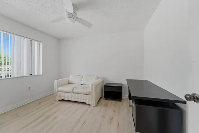  Unit 209 photo 19
