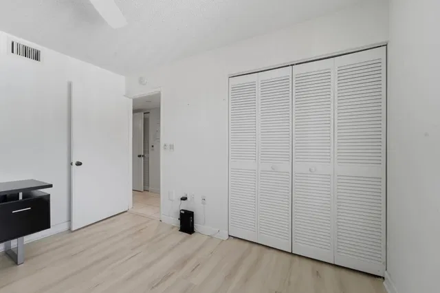  Unit 209 photo 20