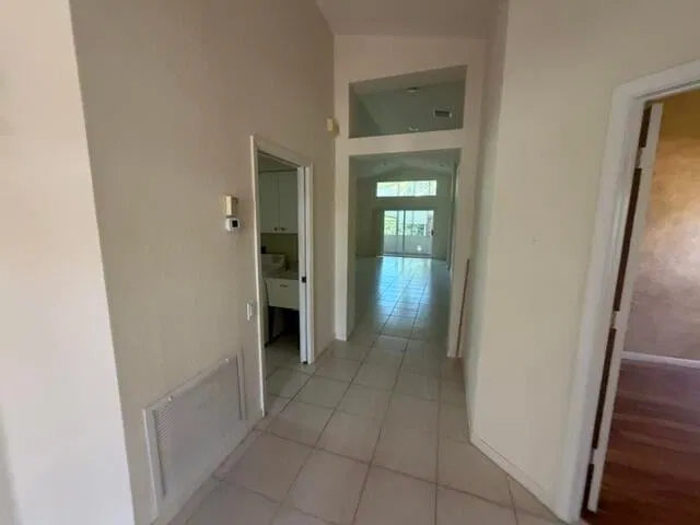 Residence photo 5