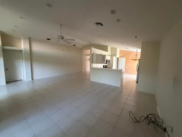 Residence photo 6