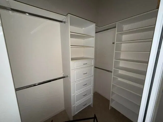 Residence photo 12