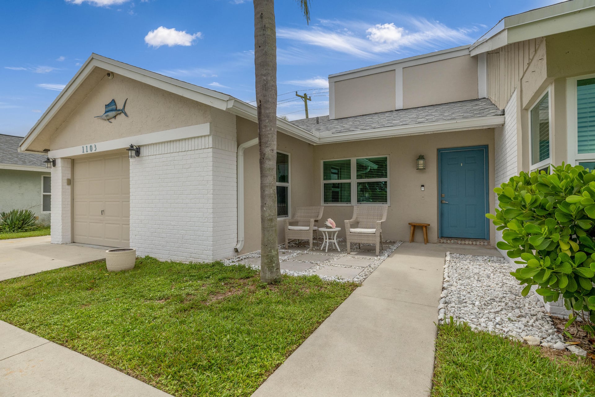 Residence photo 2