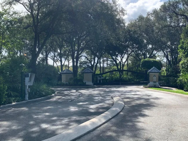 Residence photo 41