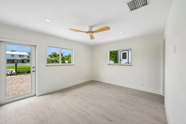 Residence photo 22