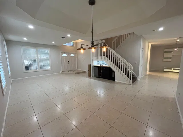 Residence photo 4