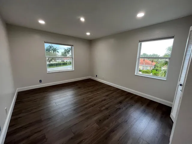 Residence photo 9