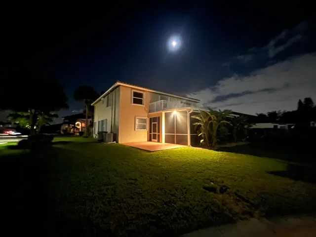 Residence photo 17