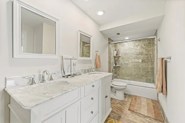 Unit 606 photo 20