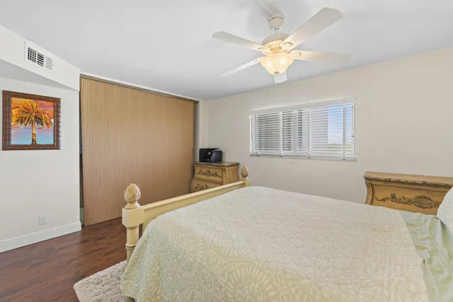 Unit 606 photo 23