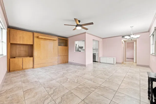 Residence photo 8
