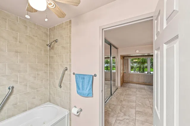 Residence photo 19