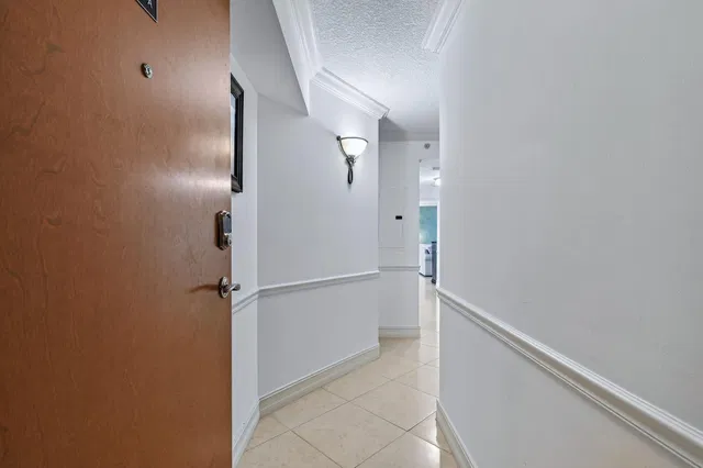Tiara Singer Island Unit 8A photo 5