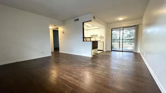 Residence photo 17