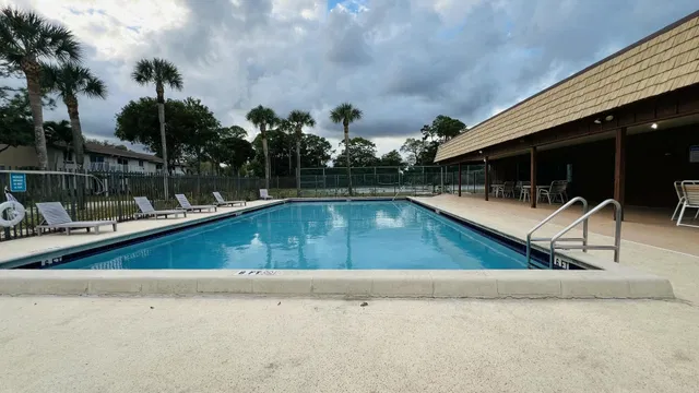  Residence photo 27