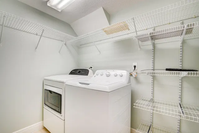 Residence photo 20