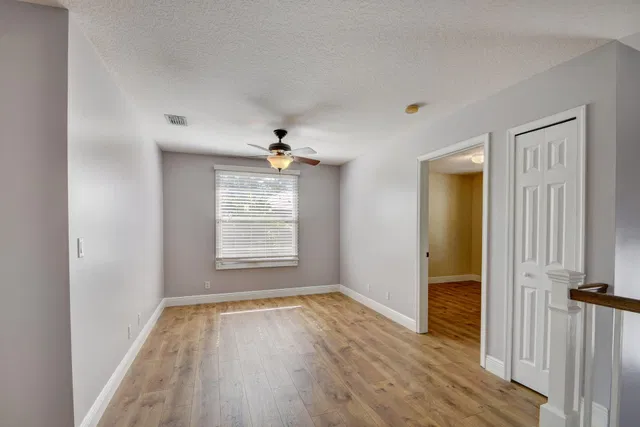 Residence photo 32