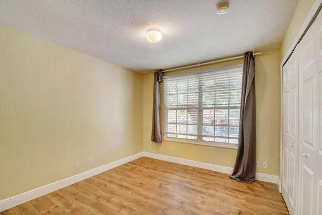 Residence photo 34