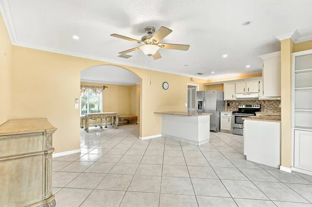  Residence photo 8