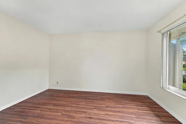  Residence photo 19