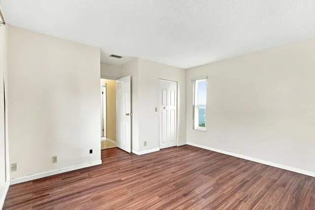  Residence photo 20
