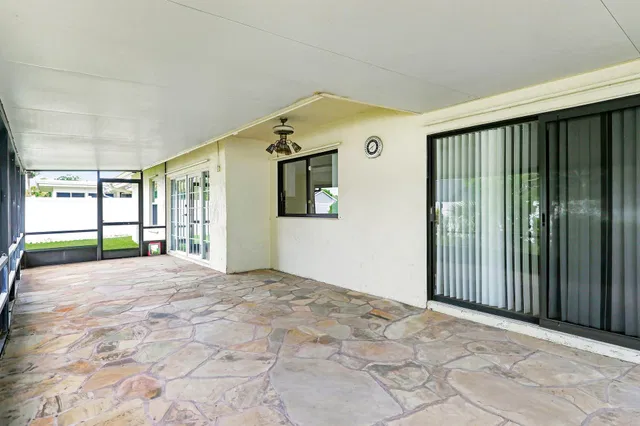  Residence photo 24