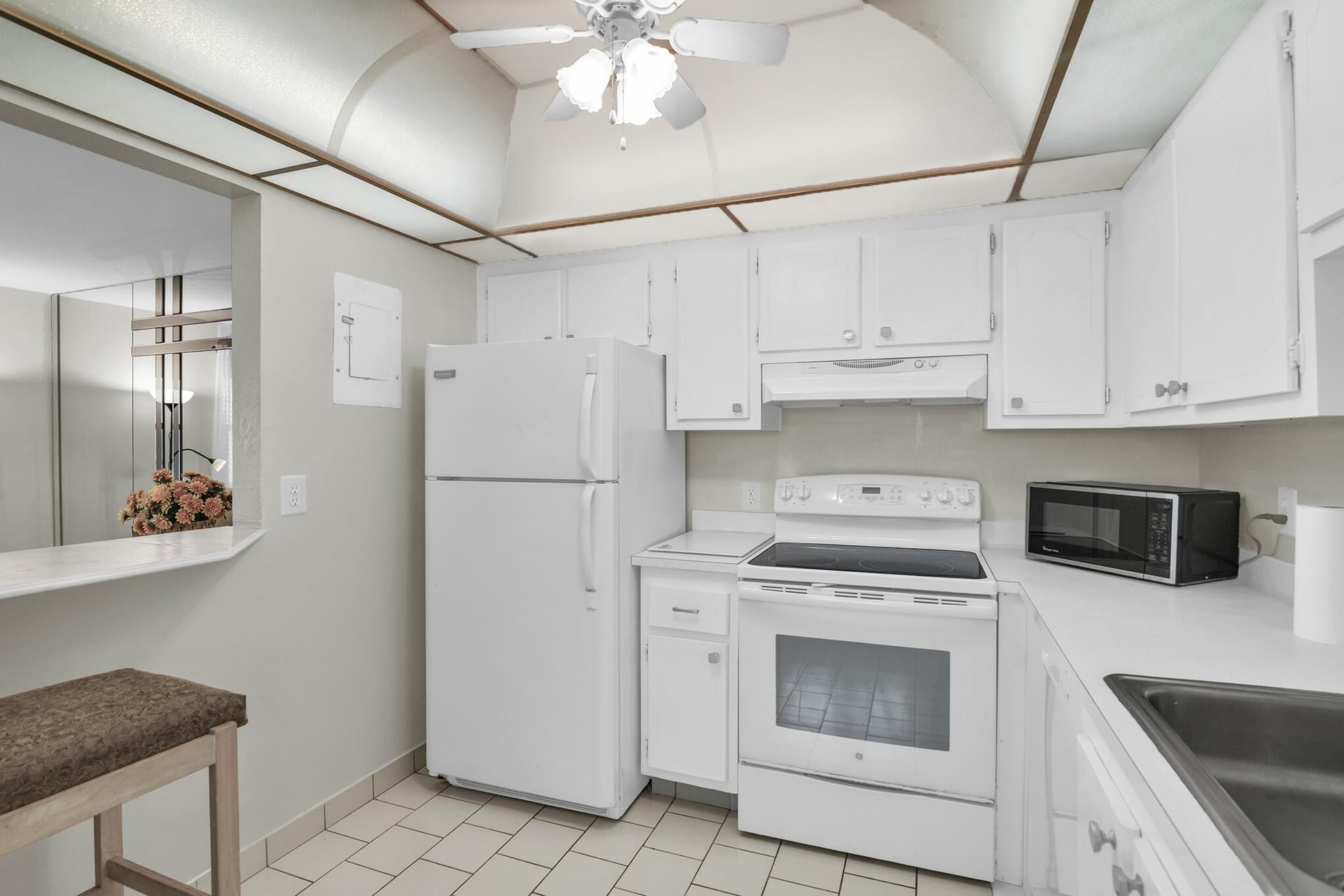 Unit H photo 5