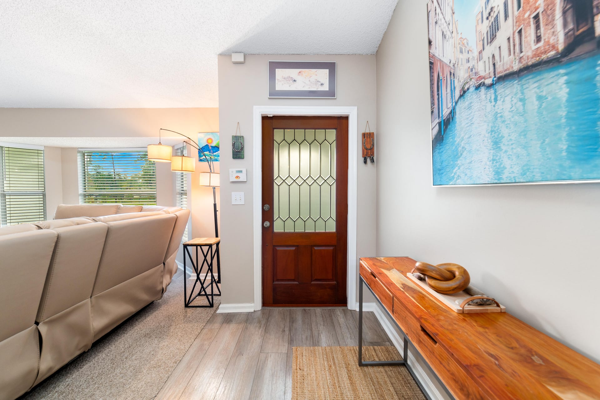 Residence photo 2