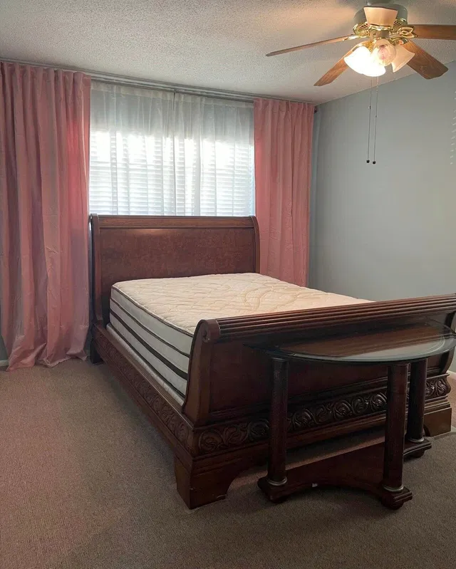  Unit 155 photo 4