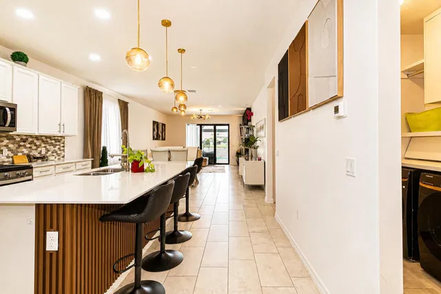 Residence photo 11