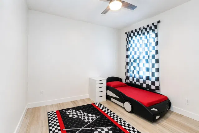 Residence photo 34
