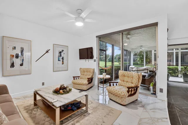 Residence photo 26