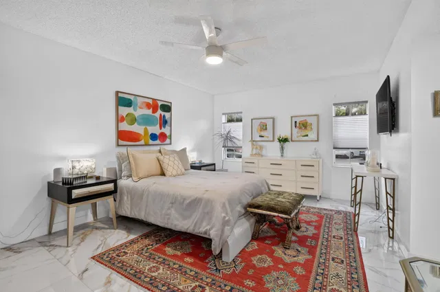 Residence photo 30