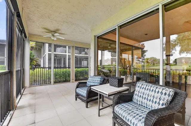 Residence photo 45