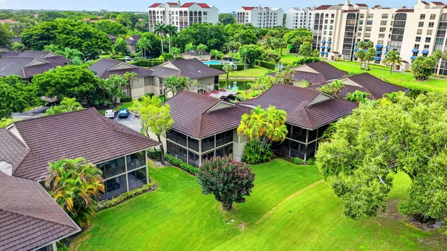Residence photo 60