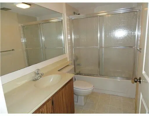  Unit Apt 406 photo 11