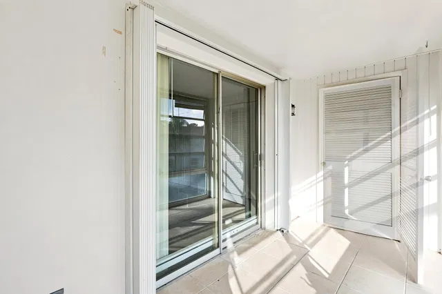 Unit FF-11 photo 26