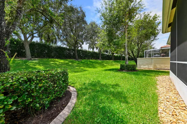 Residence photo 20