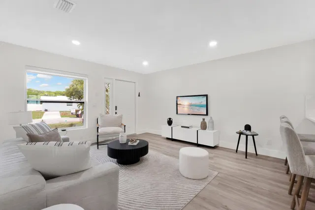 Residence photo 10