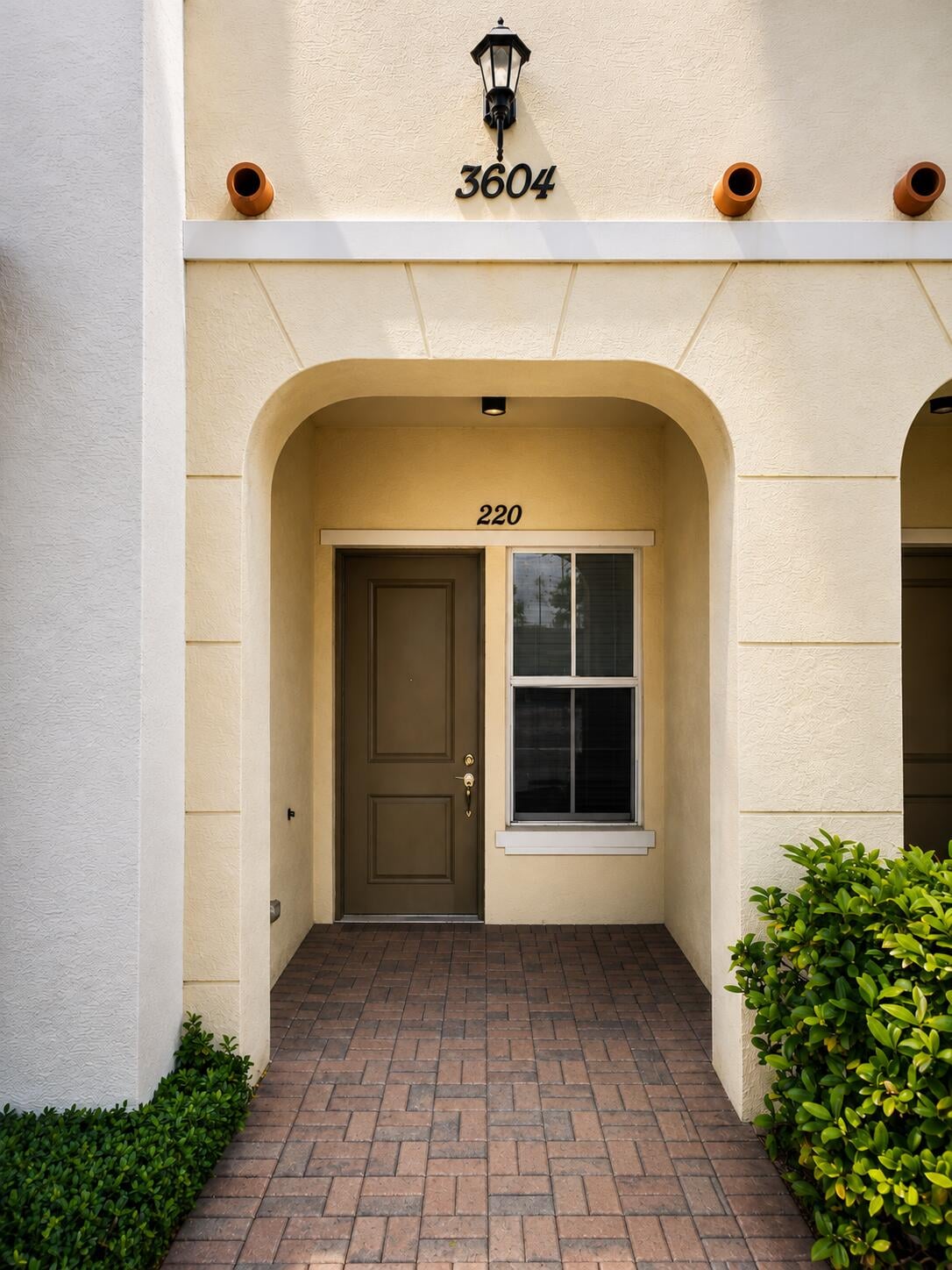 Unit 220 photo 8