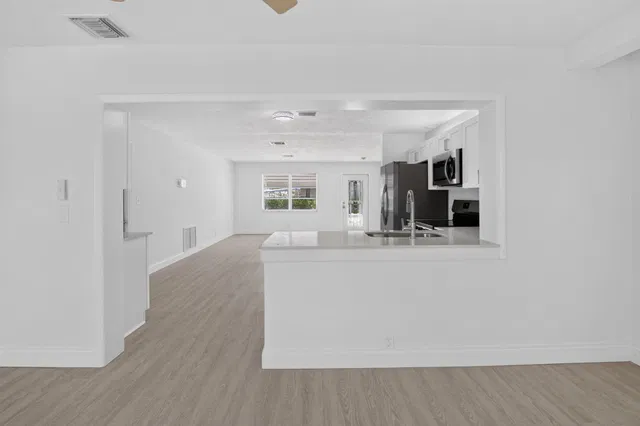 Residence photo 8
