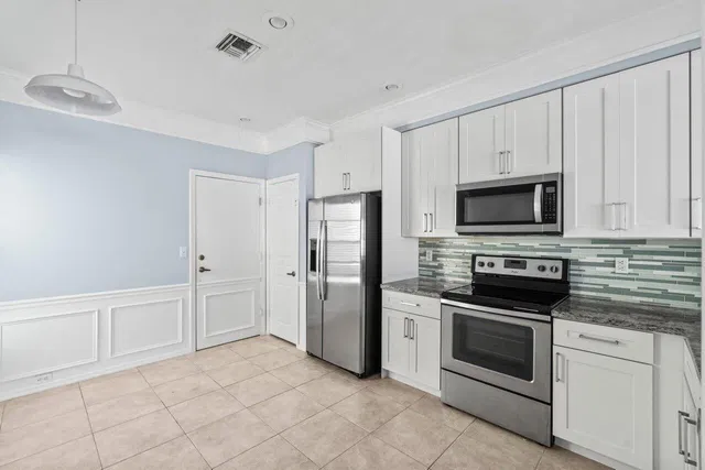Residence photo 6